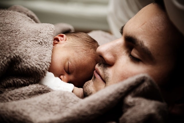 Yenidoğan Bebeklerde Uyku Düzeni Nasıl Oluşturulur	?