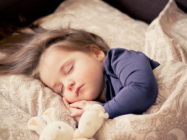1 Yasindaki Bebegin Uyku Duzeni Nasil Olmali	?